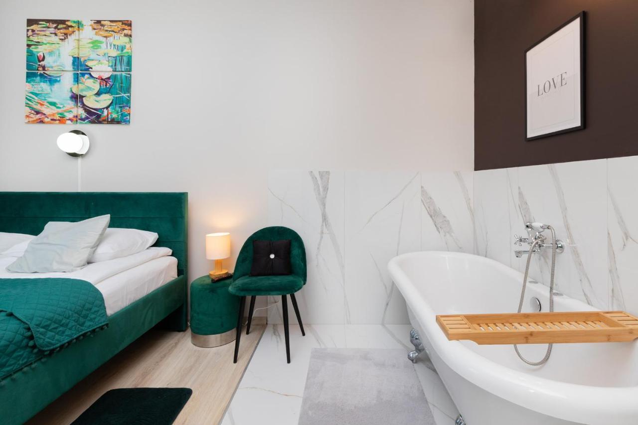 Przestronne 2 Oddzielne Sypialnie Caly Apartament W Spokojnej Dzielnicy Borkowo  外观 照片