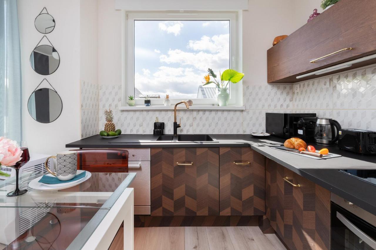 Przestronne 2 Oddzielne Sypialnie Caly Apartament W Spokojnej Dzielnicy Borkowo  外观 照片